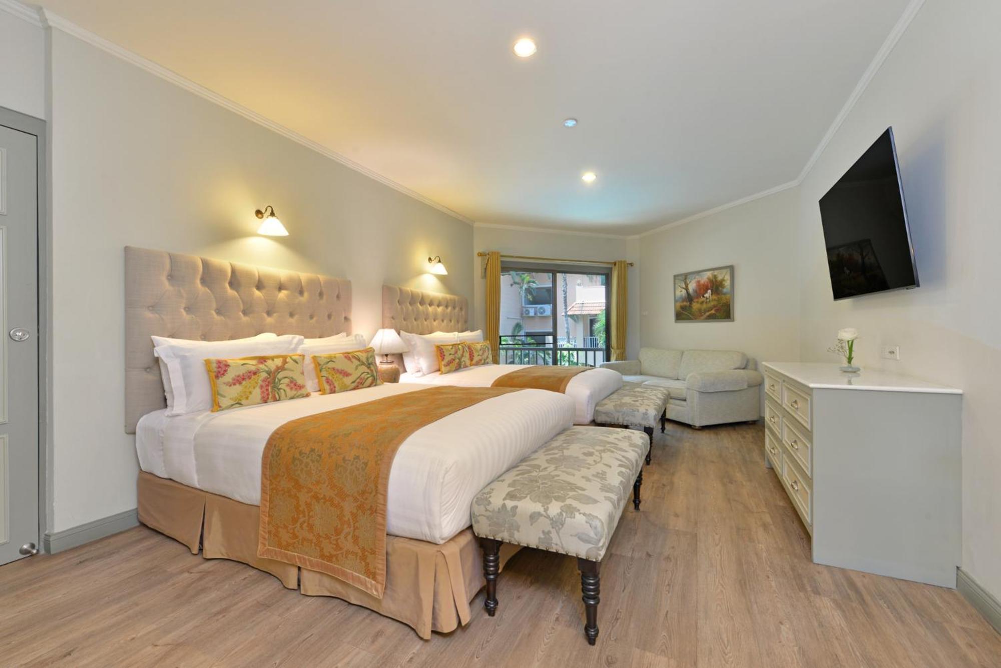 Chambre Double avec Balcon - Vue sur Piscine