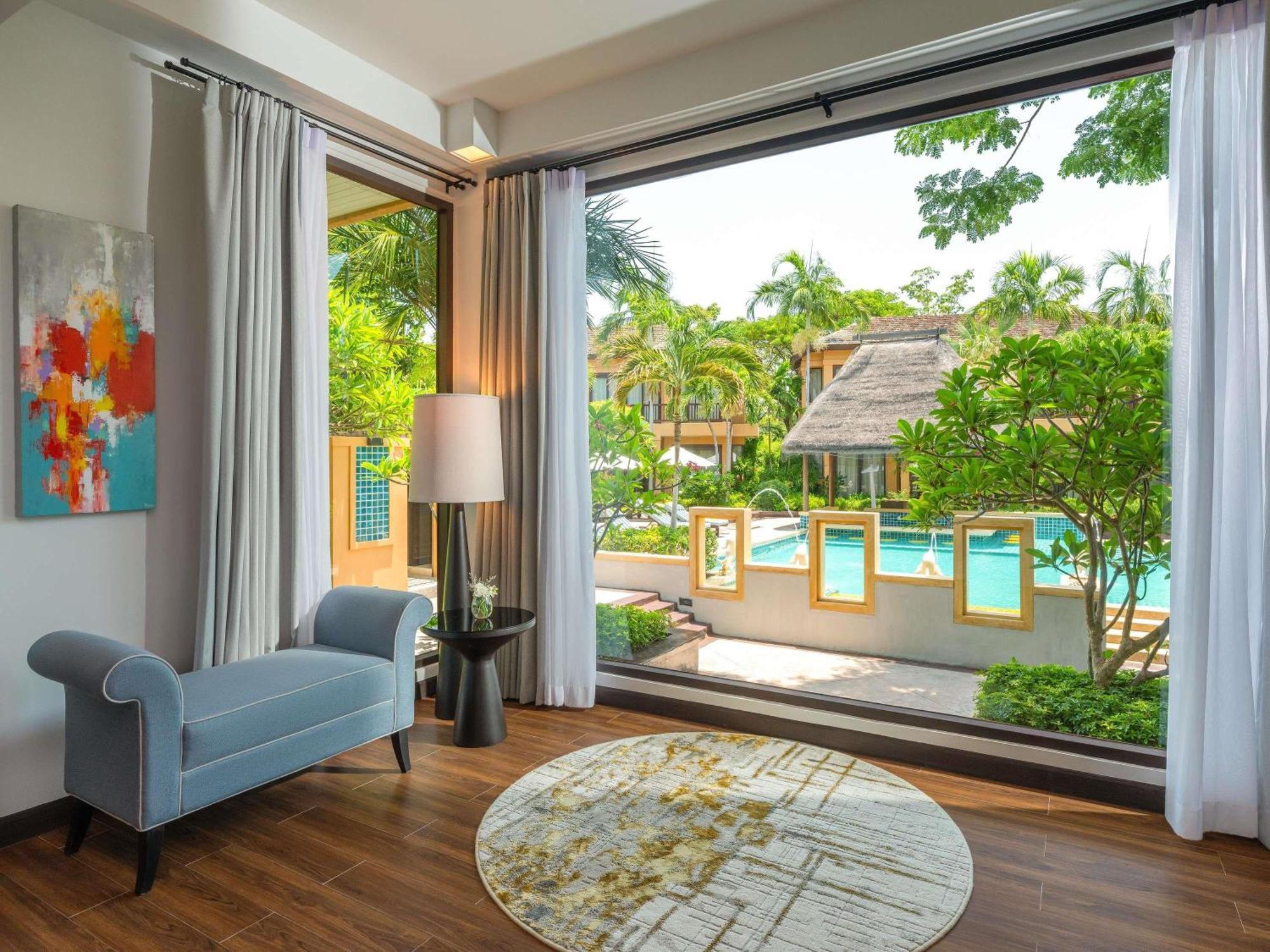 Premium Junior Suite with Twin Beds