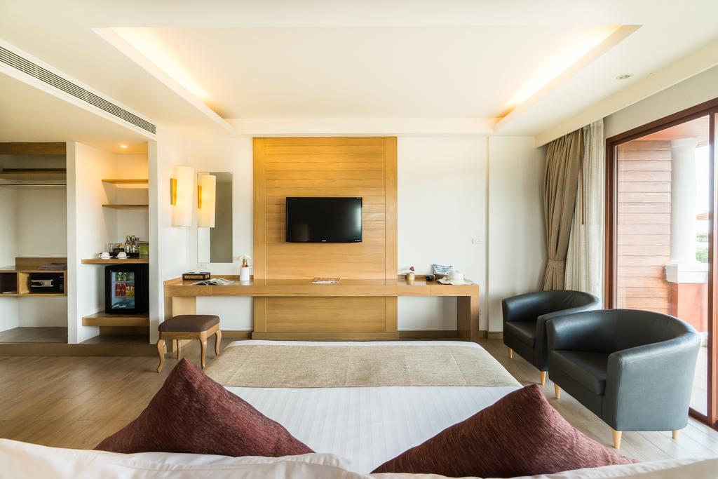 Premier Deluxe Zimmer mit Poolblick